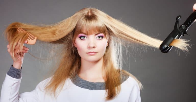 Jak poskromić elektryzujące się włosy?