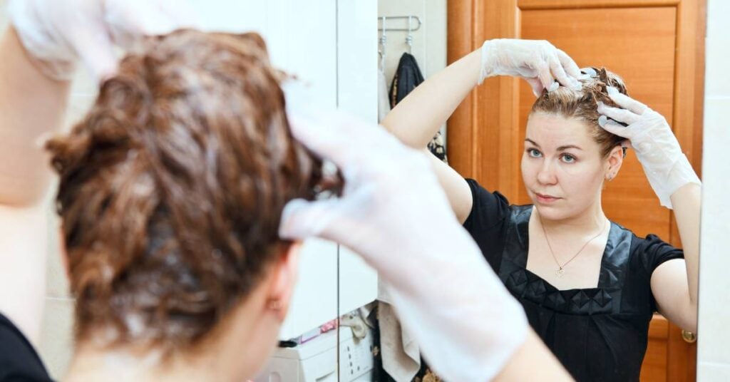 farbowanie włosów w domu – jak zrobić to bezpiecznie